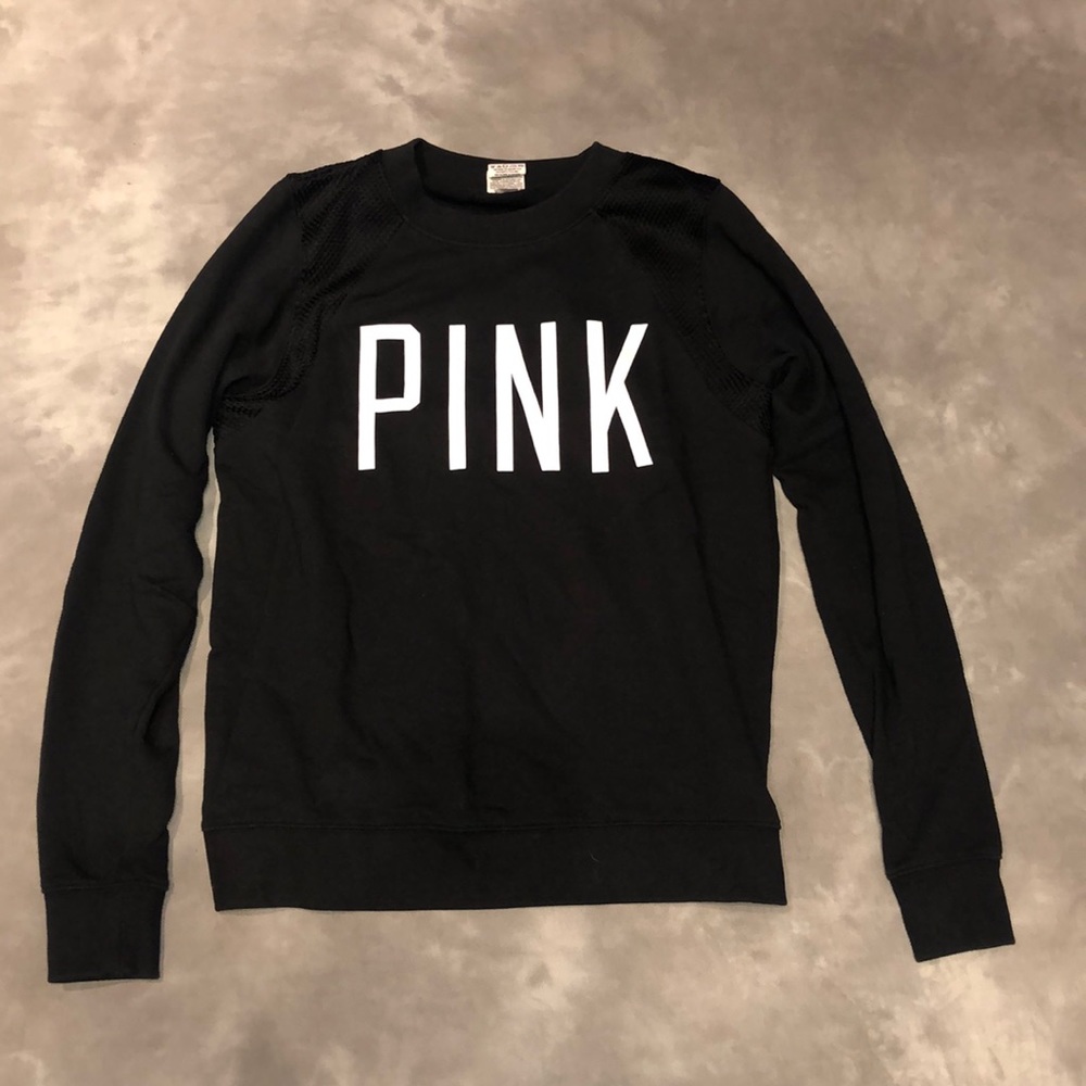 ON SALE✨ VS Pink Crew